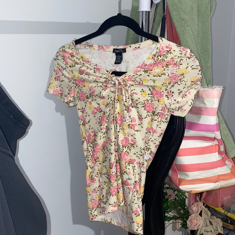 flower shirt 👚